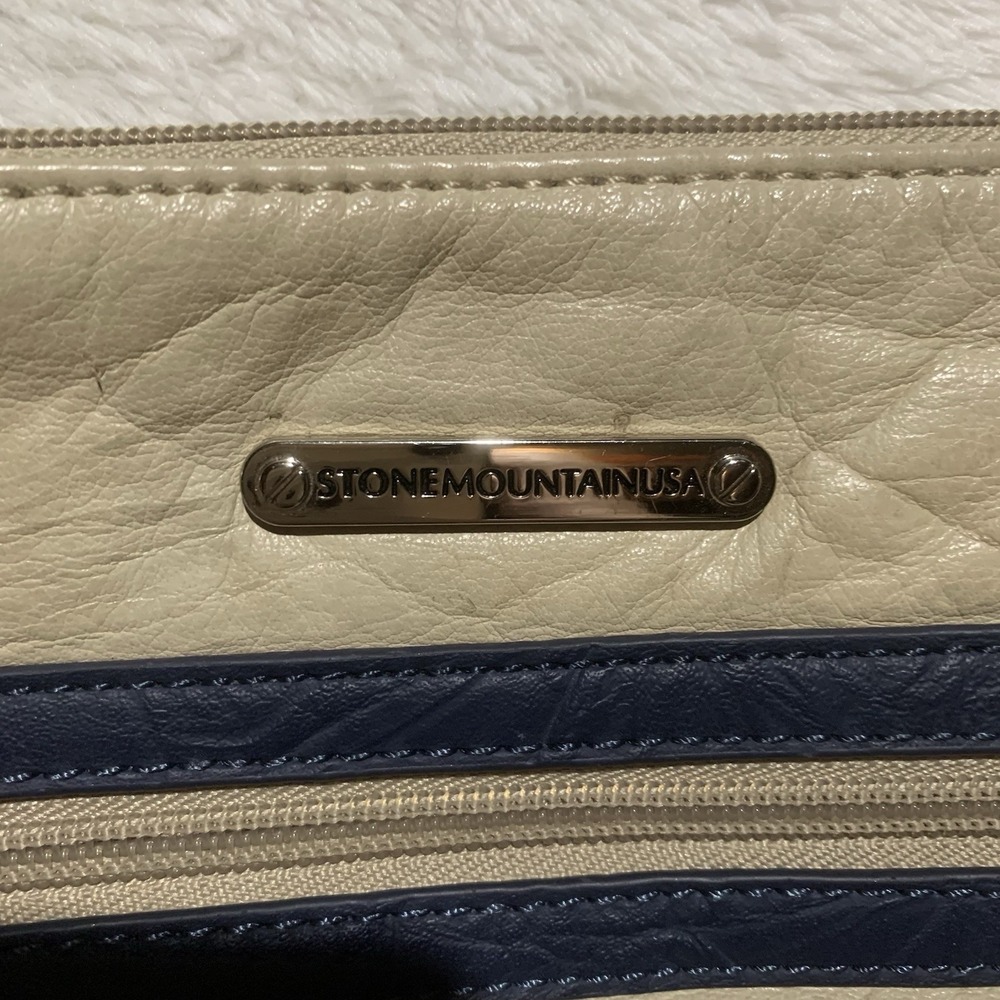 Stone Mountain Women's Crossbody Handbag New - Picture 3 of 12